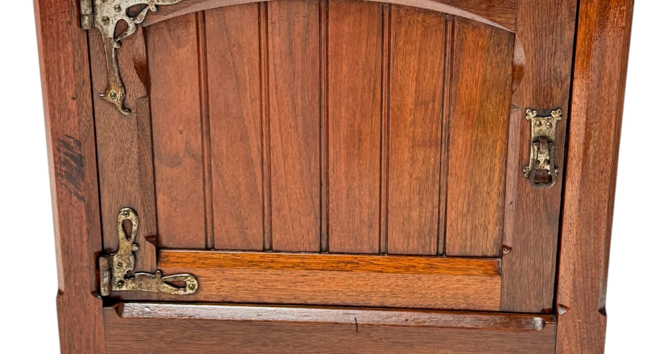 Two Arts & Crafts Nightstands by Gustave Serrurier-Bovy, 1900s